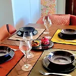 Aria Serena - Sejour Vue En Centre-ville - Classe 4 Etoiles Apartman