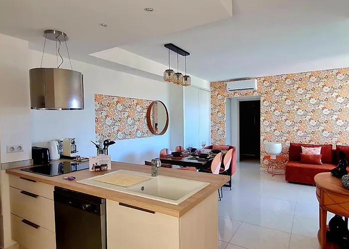 Aria Serena - Sejour Vue En Centre-ville - Classe 4 Etoiles